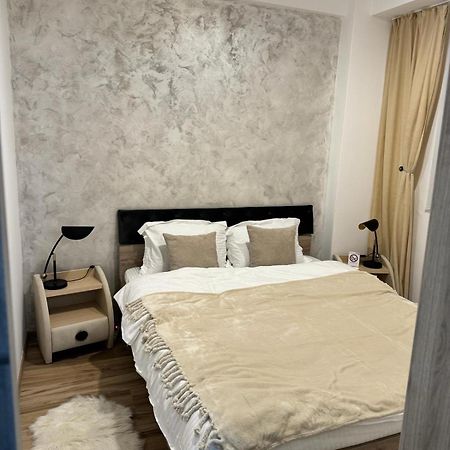 Luxury Young Residence Iasi Luaran gambar