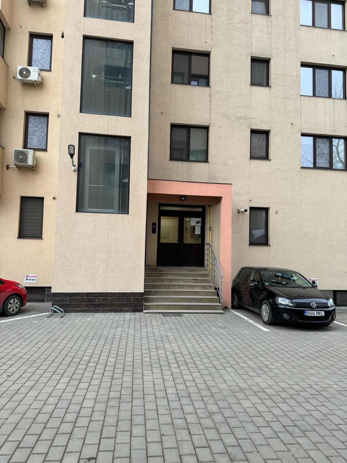 Luxury Young Residence Iasi Luaran gambar