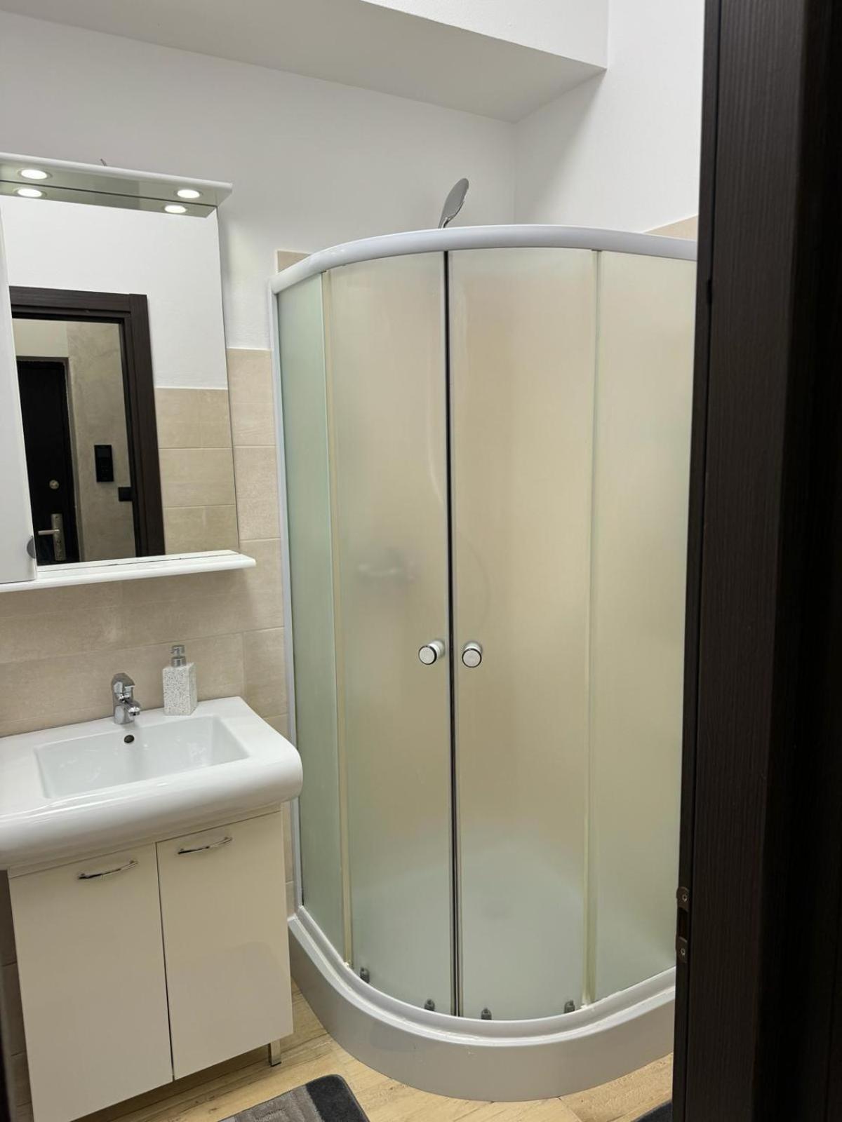 Luxury Young Residence Iasi Luaran gambar